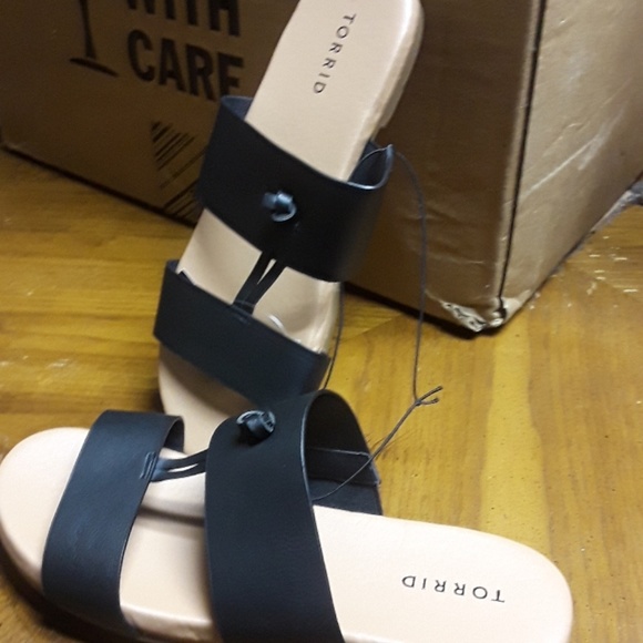 Torrid SANDALS 8 12.5 W Black Slides Flats - Picture 6 of 6